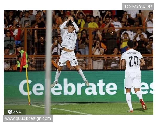 40岁C罗里程碑双响率队三零